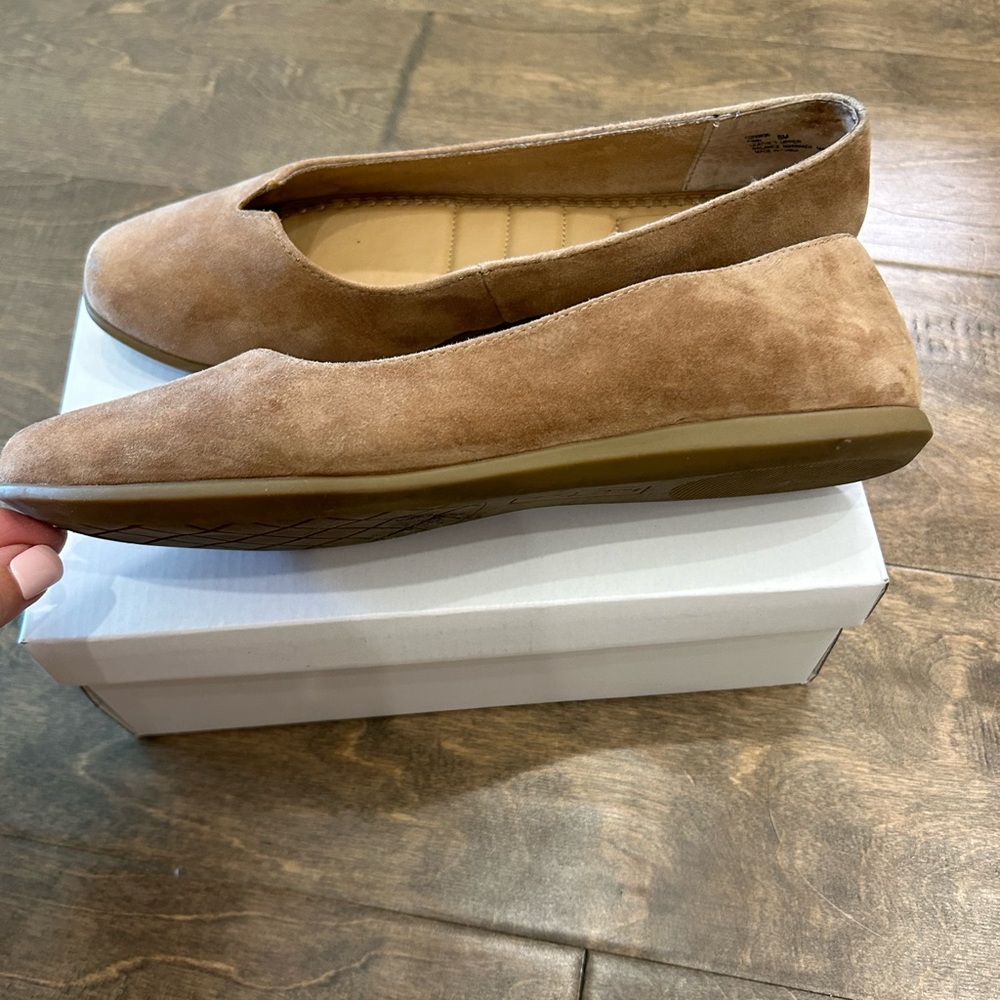 Suade ballet flats